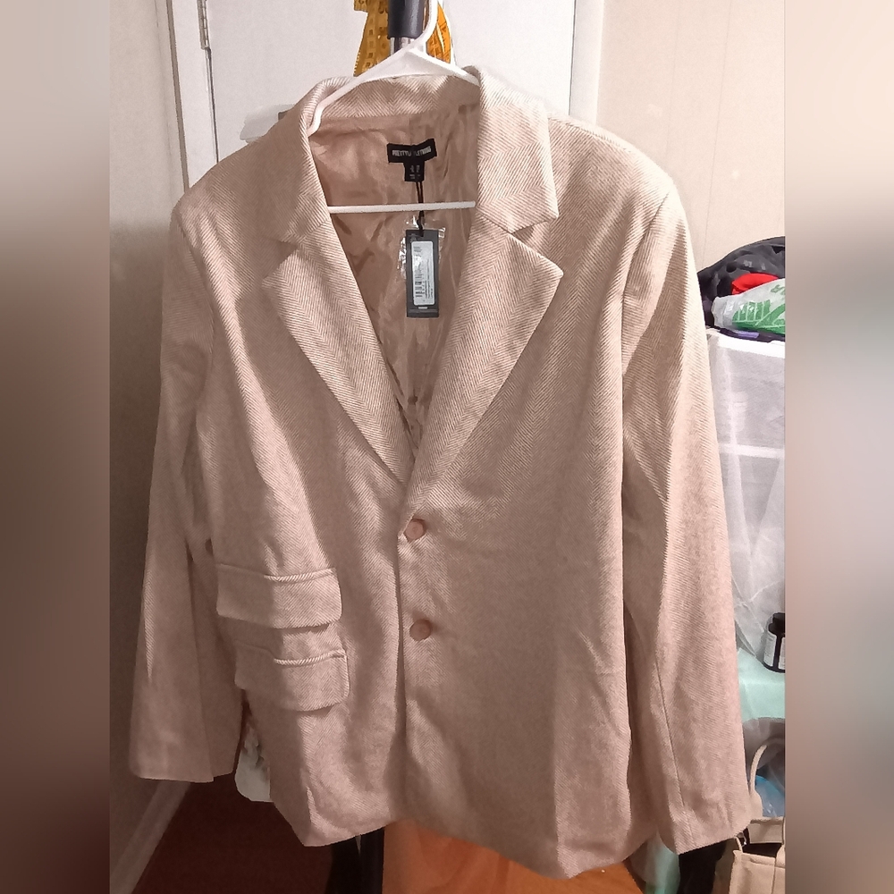 Pretty little thing Herringbone detail blazer - Picture 6 of 7